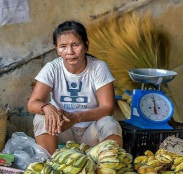 Ang kwento ng isang mayamang babae na labis ang pagtawad sa isang