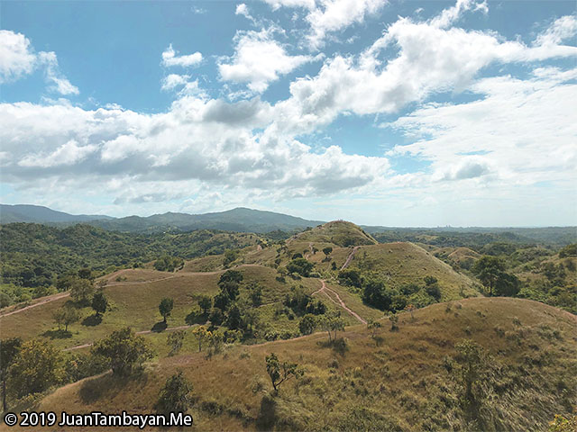 Chocolate Hills ng Bulacan (Tila Pilon Hills) – Juan Tambayan