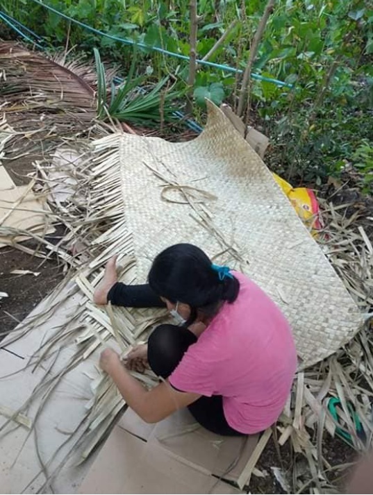 Isang pamilya sa Bulacan ginawang libangan at income ang paggawa ng